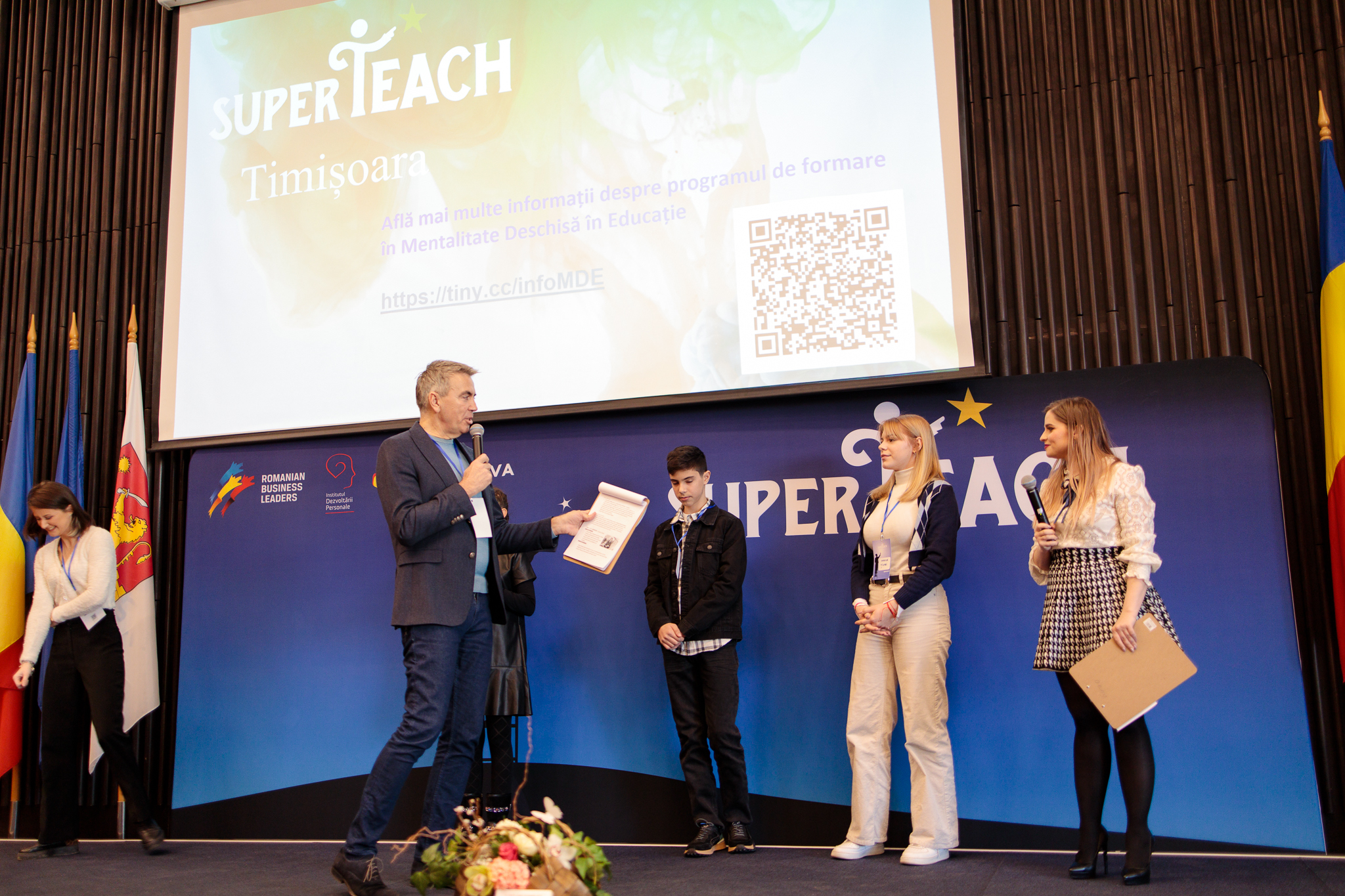 „A trata toți elevii la fel este ca și cum am trata un întreg spital cu același medicament” - Dragoș Anastasiu, la Conferința SuperTeach Timișoara
