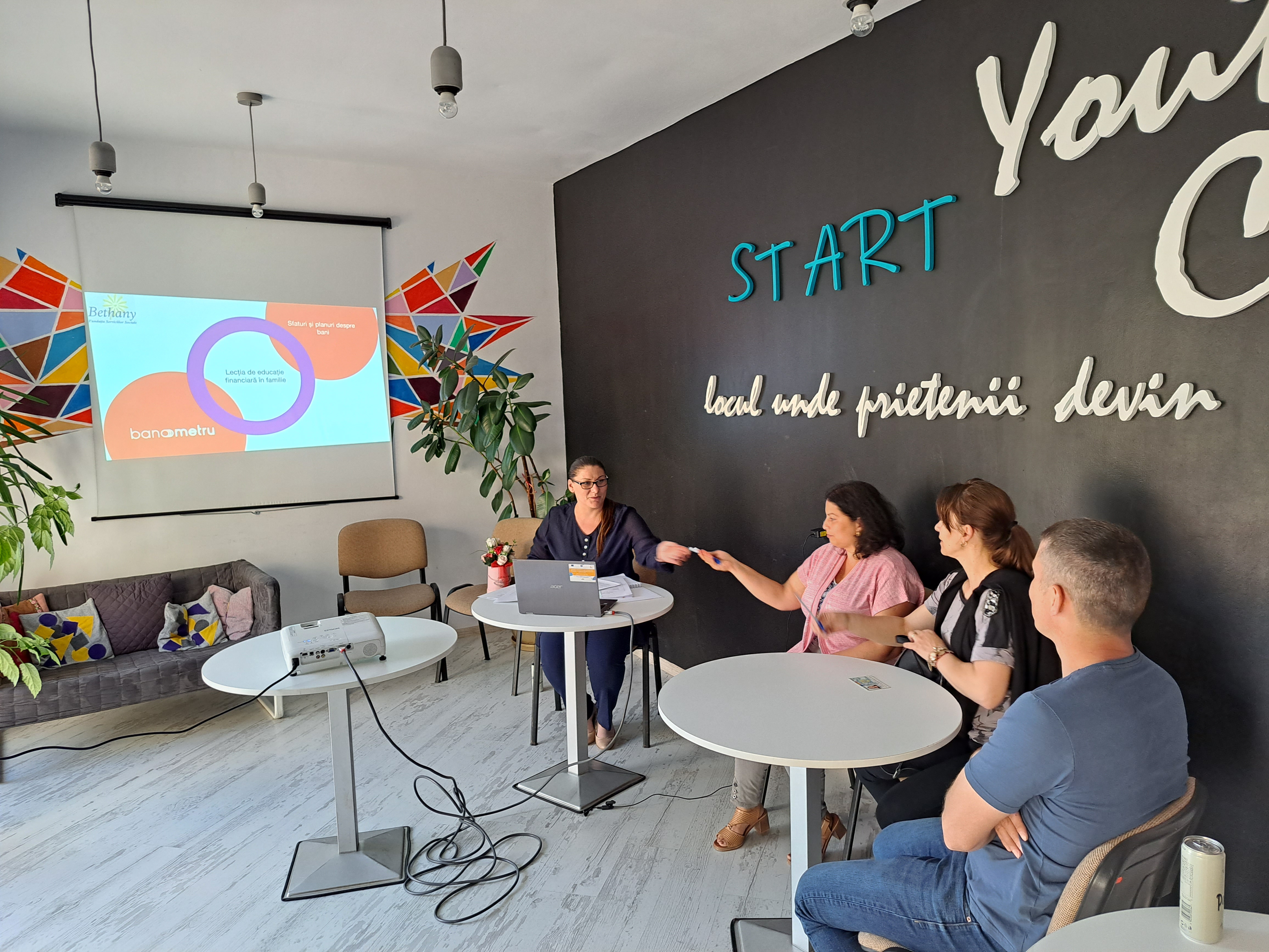 Proiectul „BANOMETRU” – lecția de sănătate financiară în familie – a fost încheiat cu succes la Iași